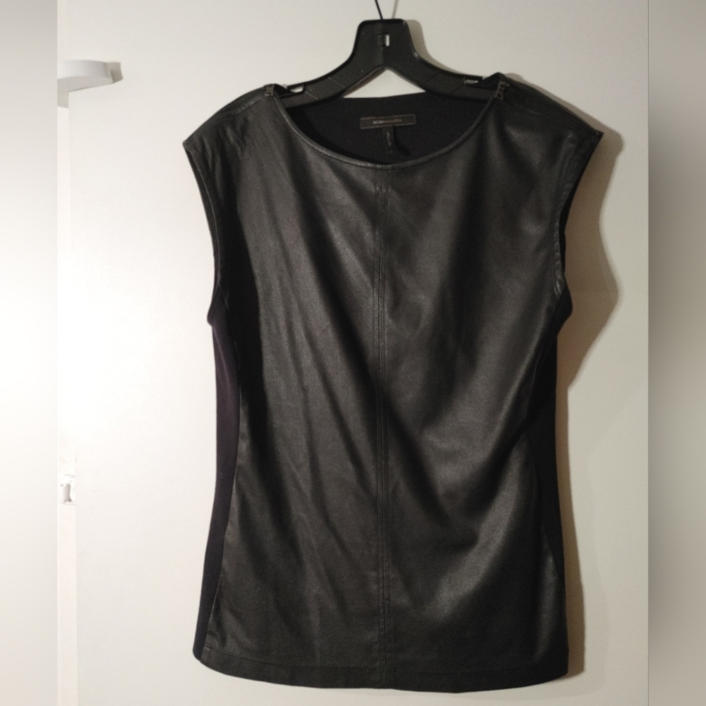 BCBGMaxAzria Top